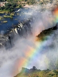 维多利亚瀑布上空的美丽彩虹图集